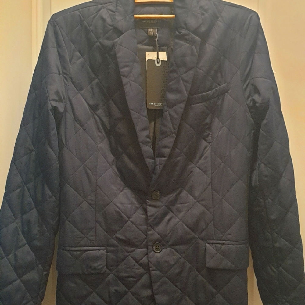 NWT just reduced 🏷💲Puffed Longsleeve jacket